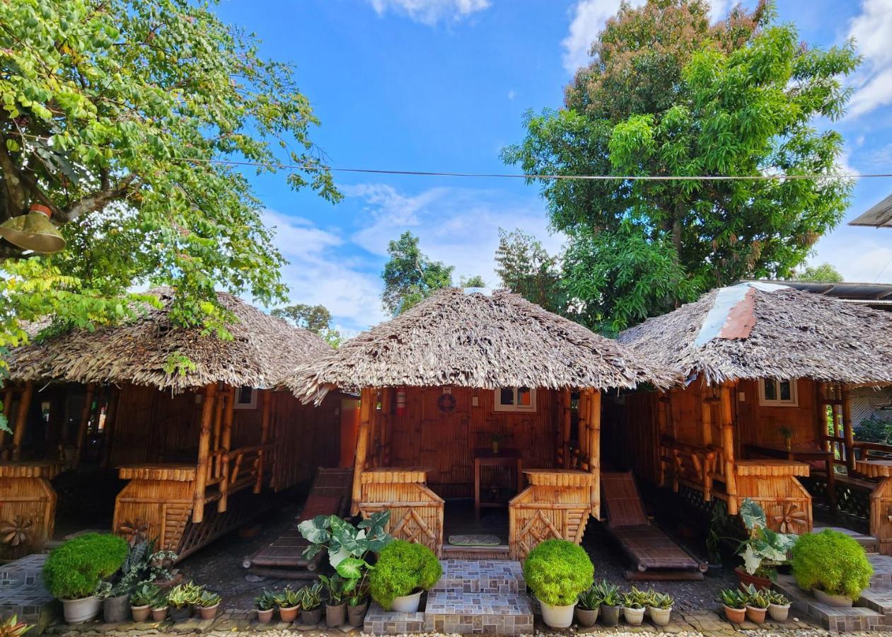 Uno Dus Tourist Inn Itaytay Εξωτερικό φωτογραφία